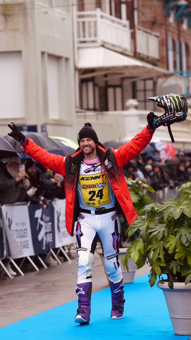 Unleash the beast 🔥
Quelle entrée @adrienvanbeveren ! 😎
__
©️ @chezforyou
#Enduropale2026 #LeTouquetParisPlage #Foryou #Event #BeastMood